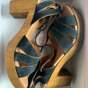 Black ankle strap heels LUNA